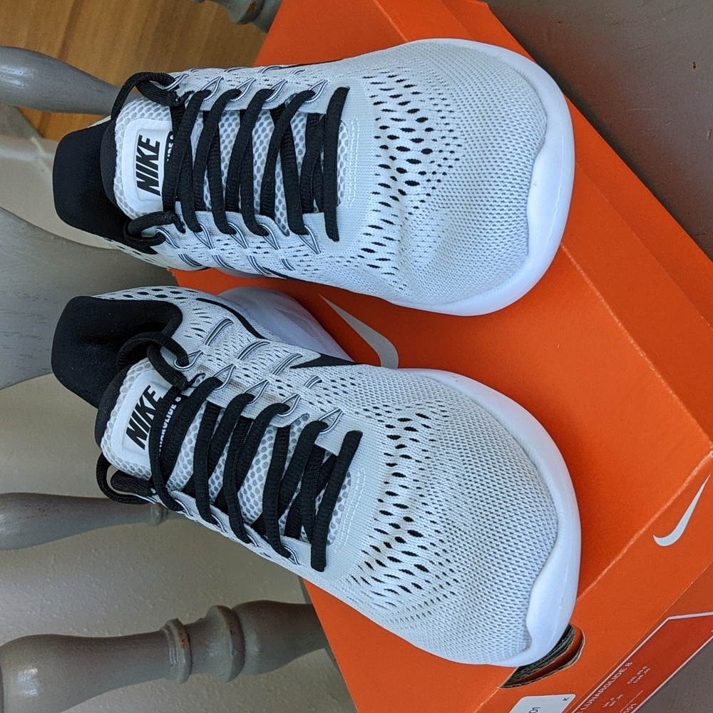 NWT NIKE LUNARGLIDE 8